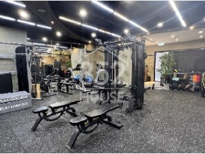 [灣仔] 港島商業區高檔健身店
有裝修及設備即租即用